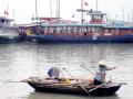 Life scene, Halong Bay, Vietnam Life scene, Halong Bay, Vietnam