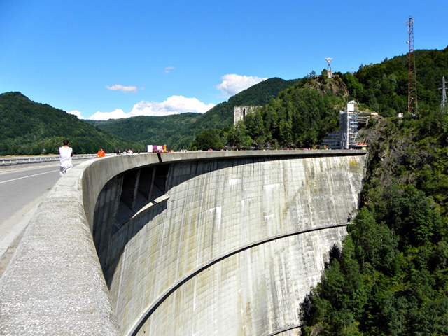 Vidraru dam