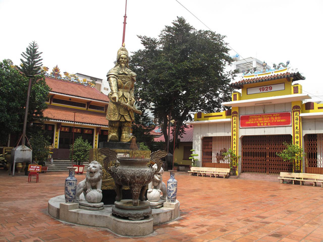 Temple Tran Hung Dao