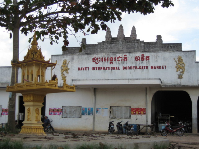 Bavet International border-gate market