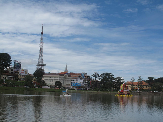 Xuan Huong Lake