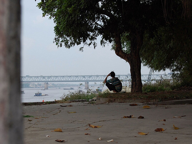 Long Bien Bridge