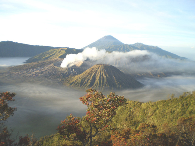 Bromo, Semeru, Batok