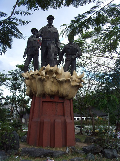 McArthur monument