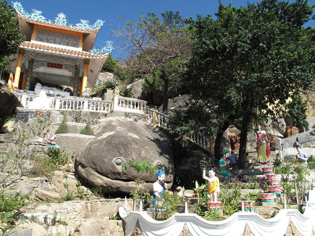 Tich quang Pagoda