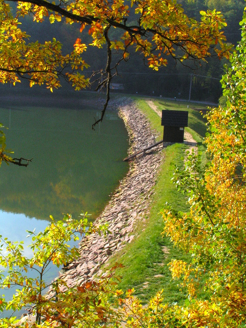 Lower Hodrusa reservoir, dam