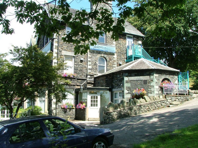 Waterhead Hotel