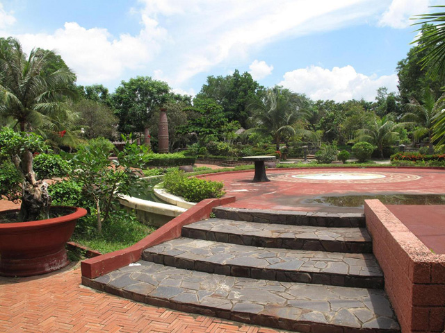 Trong Dong stage, Binh Chau Hot Spring