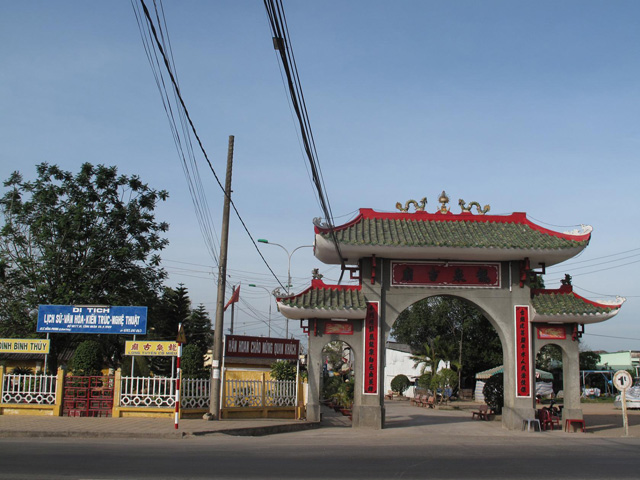 Temple Binh thuy