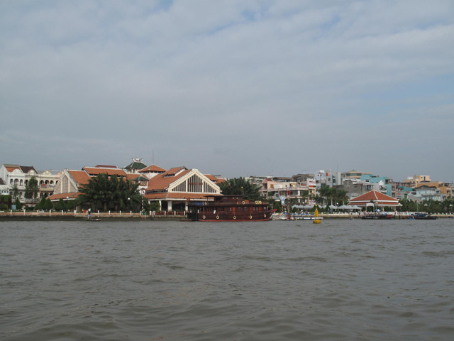 Ninh Kieu wharf