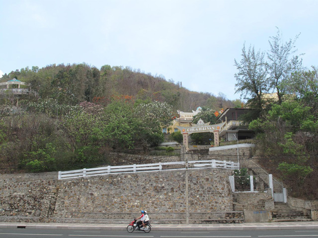 Hai Van Pagoda