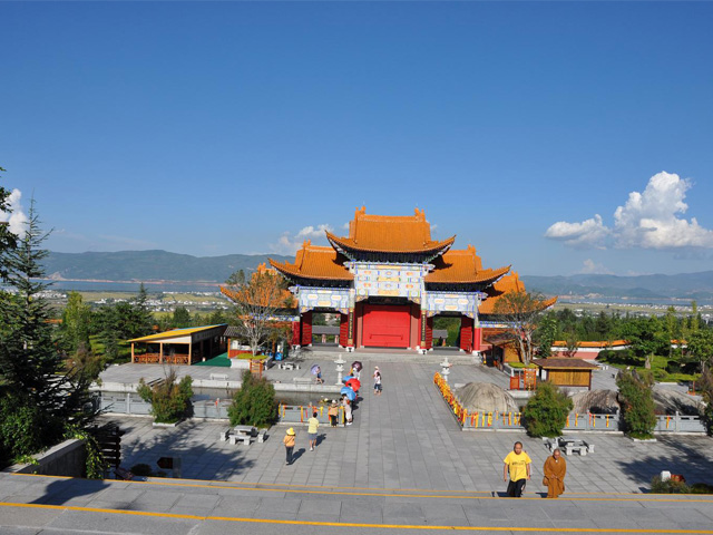 Gate, Heavenly King Hall