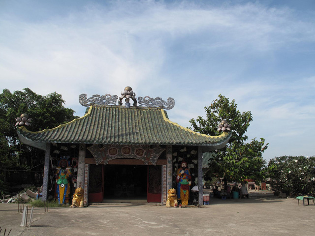 Temple Mieu Noi