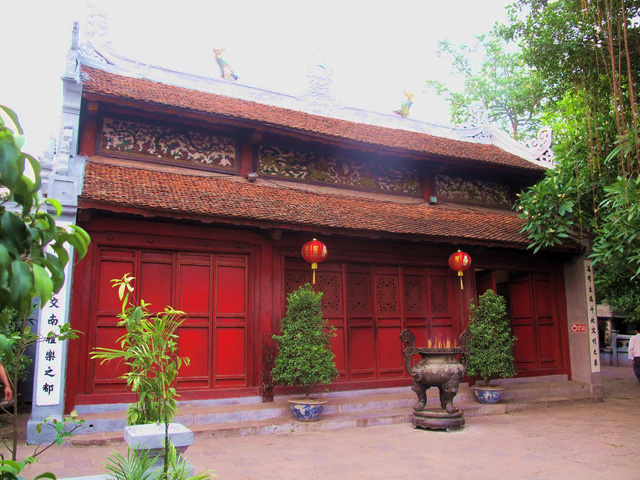 Temple Ngoc Son