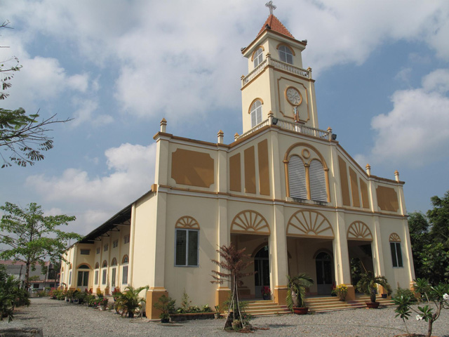 Phu Long church