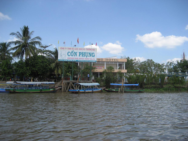Phung Island quay