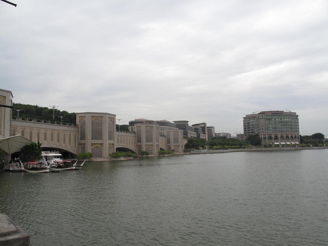 Putra Bridge