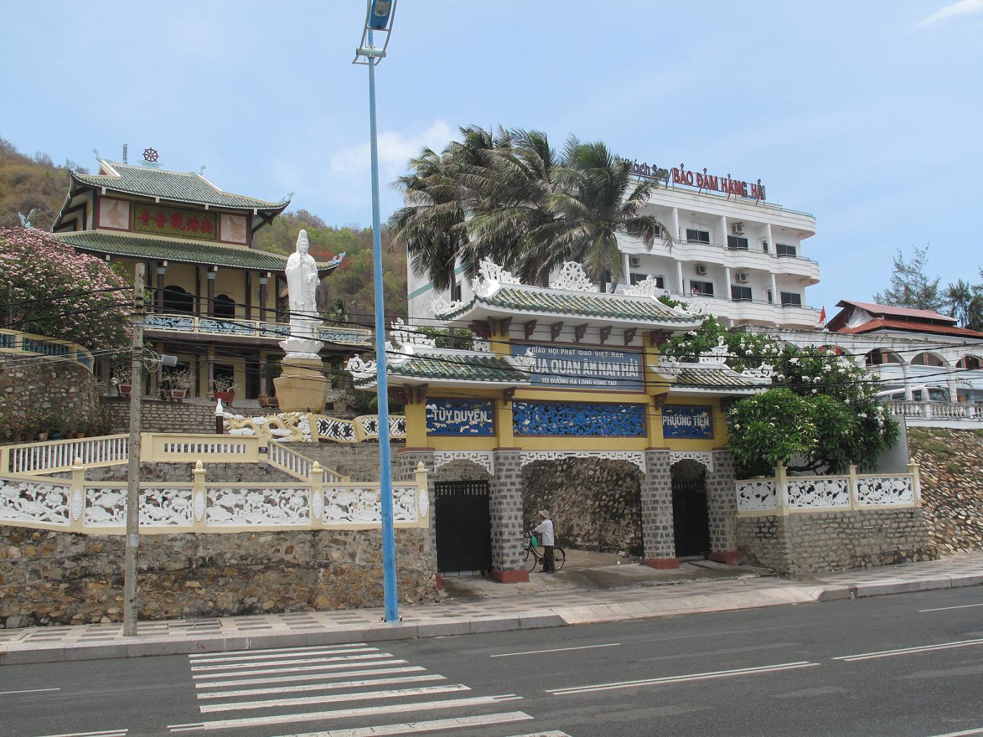 Quan Am Nam Hai Pagoda