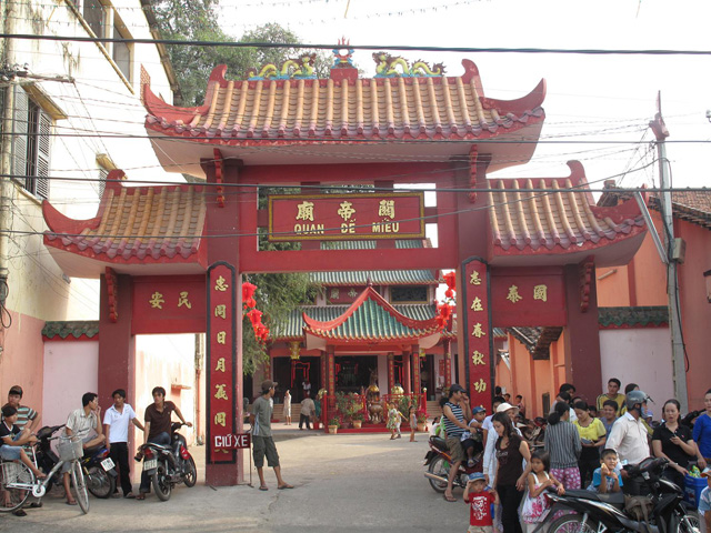 Temple Quan De