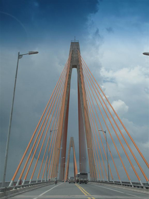 Rach Mieu Bridge