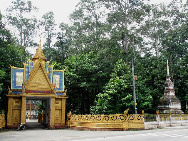 Samrongek Pagoda