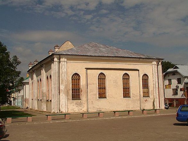 White synagogue