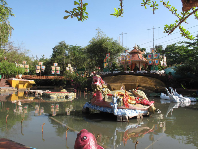 Lake of Hidden Dragon and Tortoise