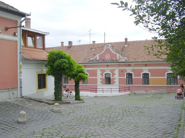 Varoshaz Square