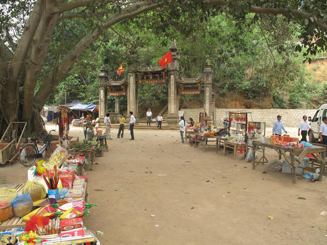 Tay Phuong Pagoda