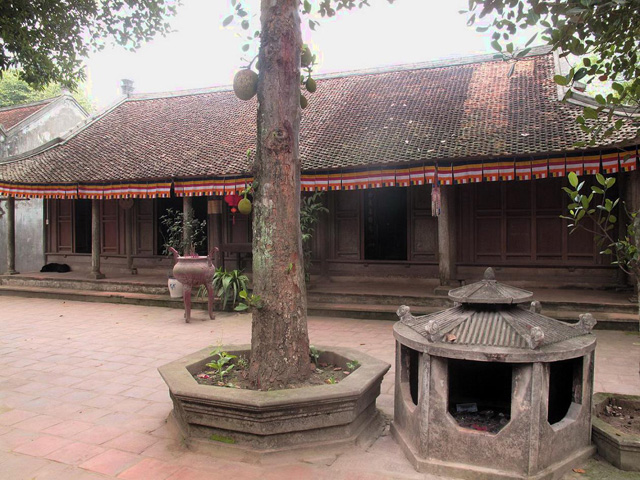 Back building, Tay Phuong Pagoda