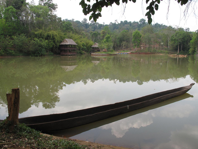 Thach Lam lake