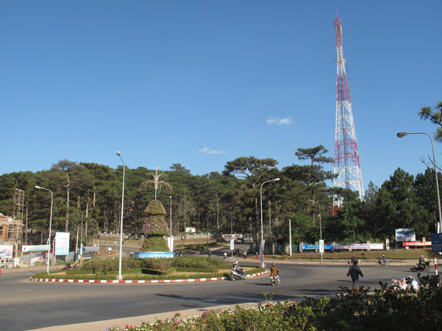 Yersin roundabout