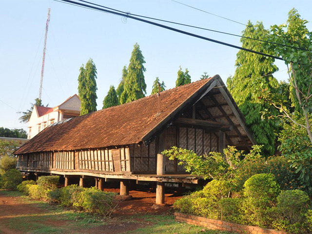Pillar house