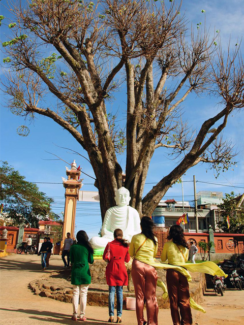 Buddha statue