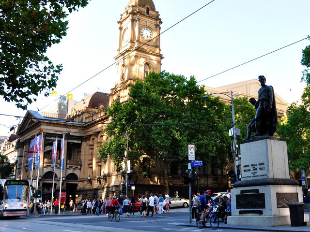 Burke and Wills Monument