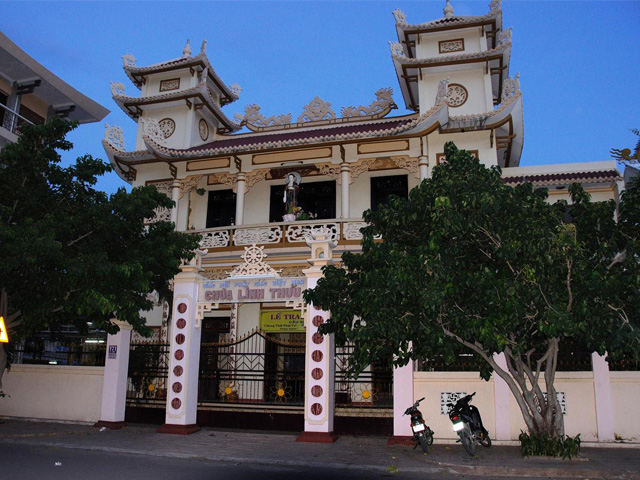 Linh Thuu Pagoda