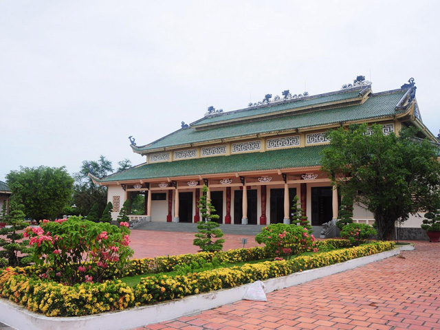 Bai Duong sanctum