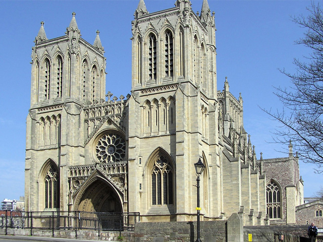 Cathédrale de la Sainte-et-Indivisible-Trinité de Bristol