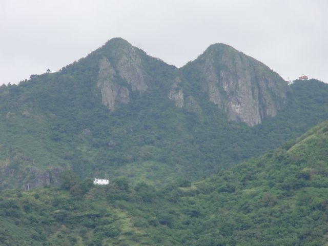 Cerro Las Tetas