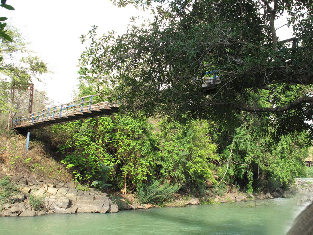 Bridge, Dray Sap waterfall
