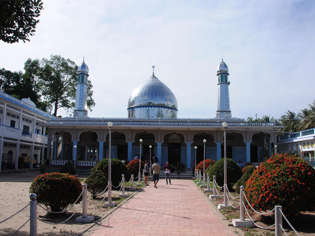 Nas Jid Khay Ri Yah Temple