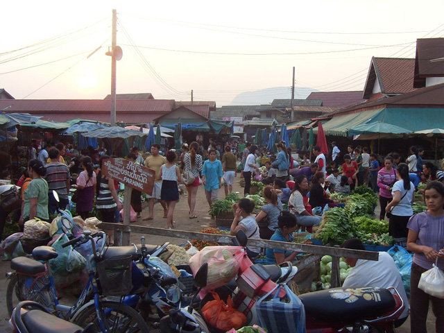 Phosy market