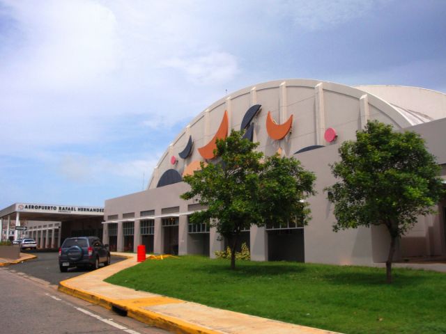 Aéroport Rafael Hernandez
