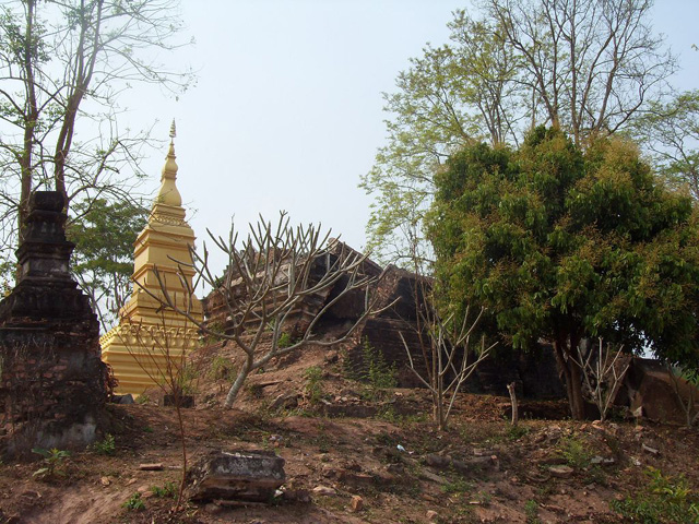 That Phum Phuk Temple