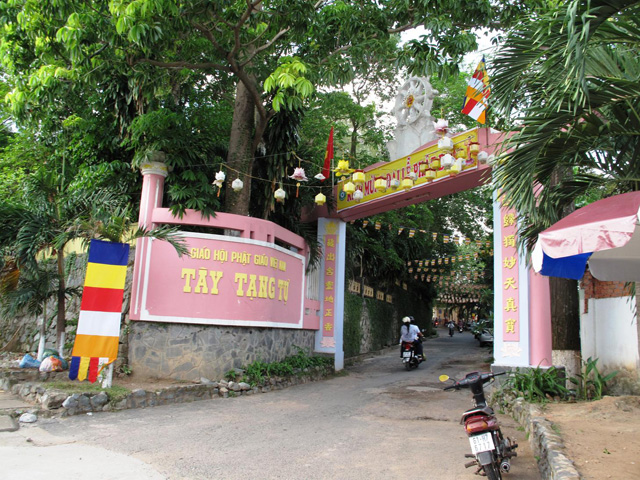 Tay Tang Pagoda