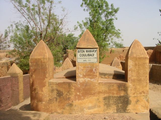 Biton Mamary Coulibaly Grave