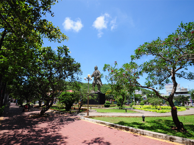 Tran Hung Dao Park