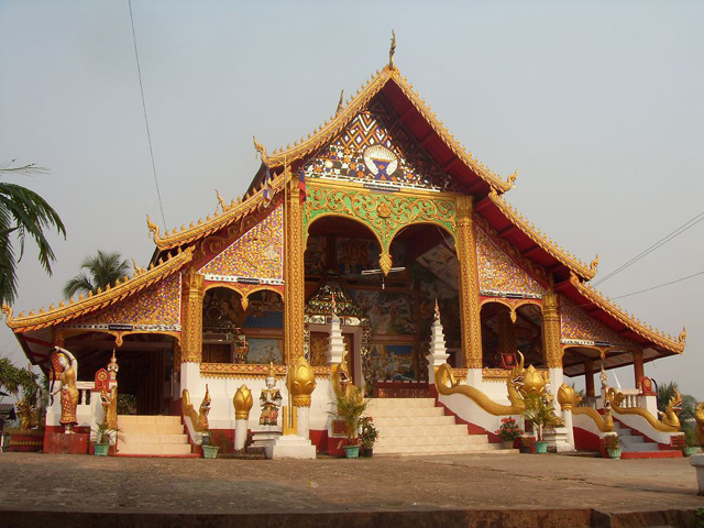 Wat Jom Khao Manilat