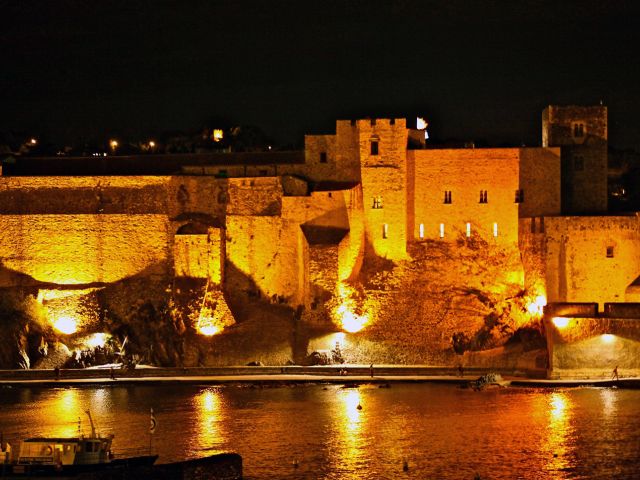 Château de Collioure de nuit