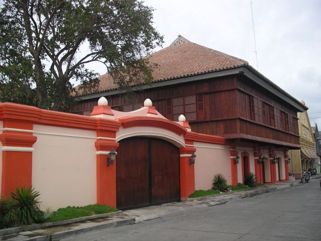 Colonial House